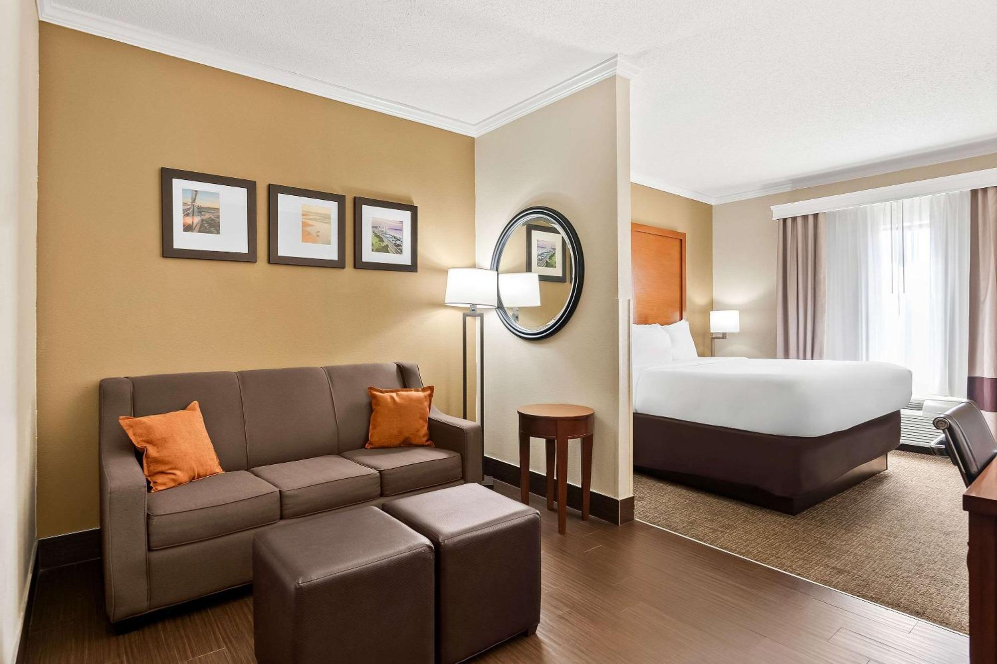 Comfort Suites Panama City Near Tyndall Afb Exterior foto